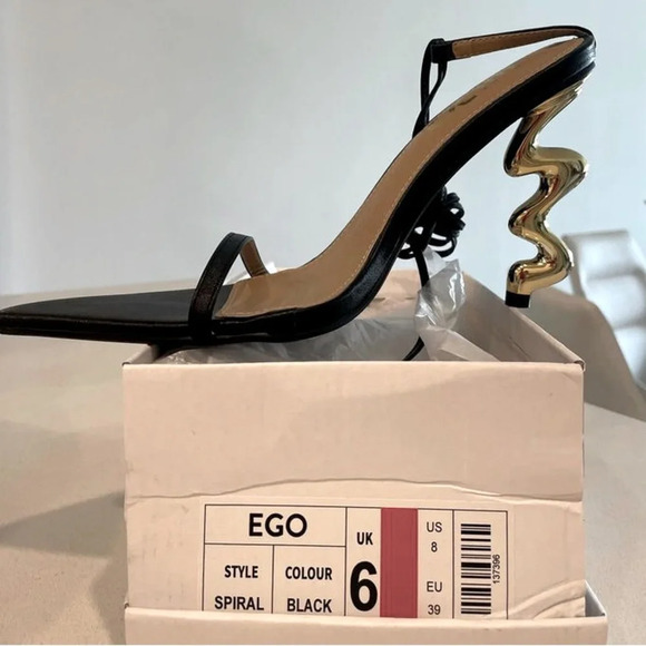 New EGO Black Faux Leather Spiral Gold Heel Sandals Size 8 - Picture 3 of 6